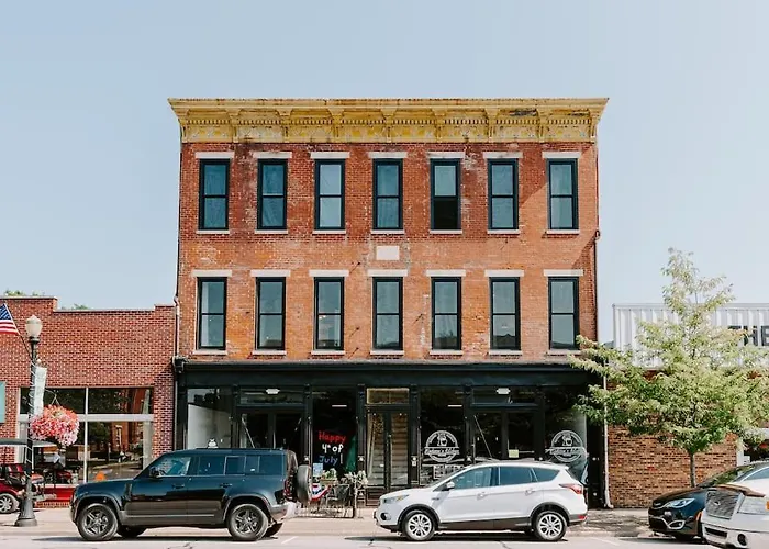East Main Lofts - Boho 203