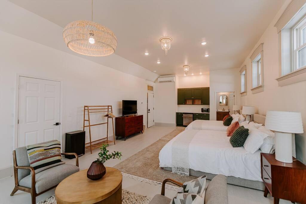 East Main Lofts - Boho 203 * Madison
