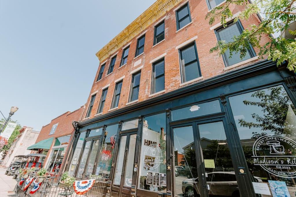 East Main Lofts - Boho 203 *