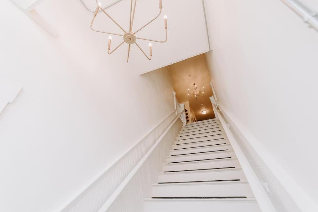East Main Lofts - Boho 203 *